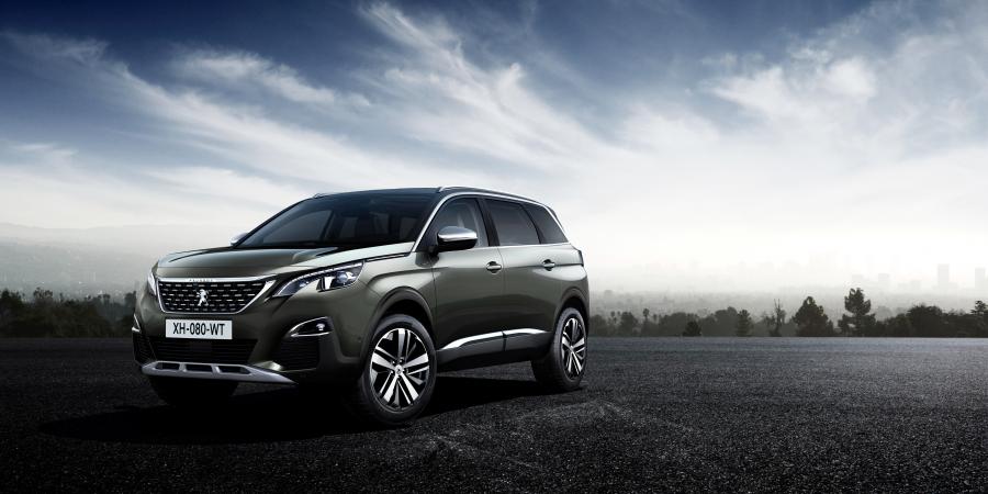  Peugeot 5008 GT 2016 года  (WW) (фото 3 из 27)